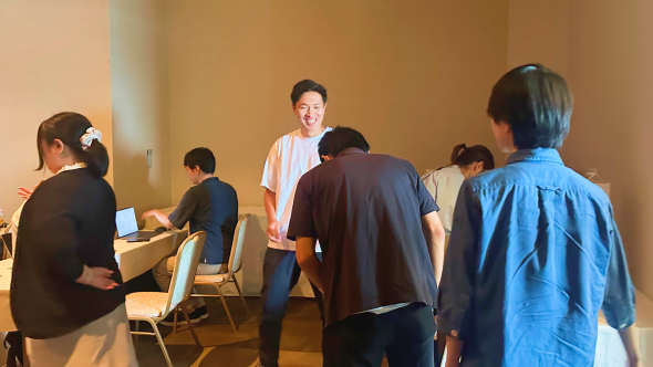 メンバー談笑の様子